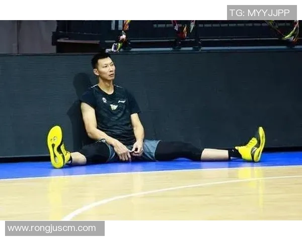 西安篮球队在选拔赛中以96分高居积分榜首位展现强劲实力